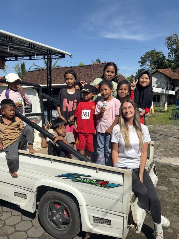 Demie en Indonesia - El Poder del Deporte