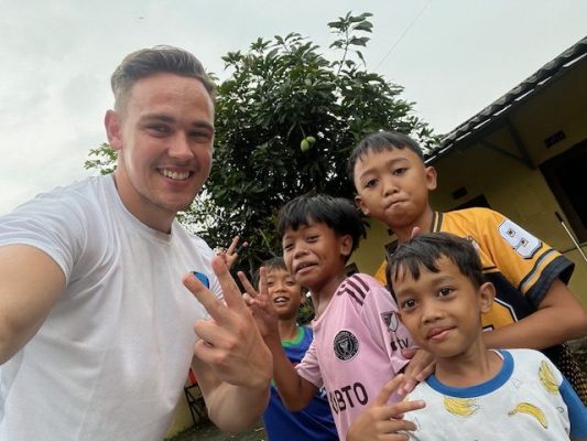 Yordie en Indonesia - El Poder del Deporte